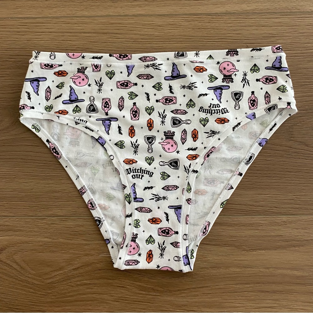 NWT)Victoria's Secret PINK White Halloween Cheeky Panty Women's size M